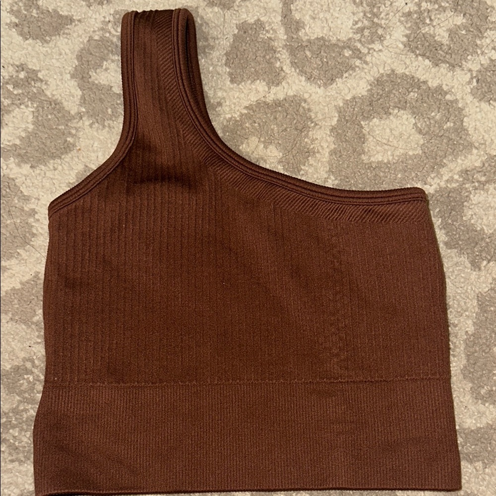 Ribbed seamless sports bra